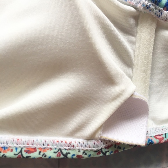 Multicolour Skinny dip bikini top in small - Picture 5 of 7